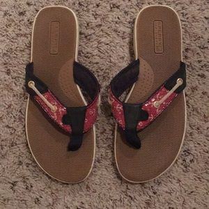Sperry’s flip flops